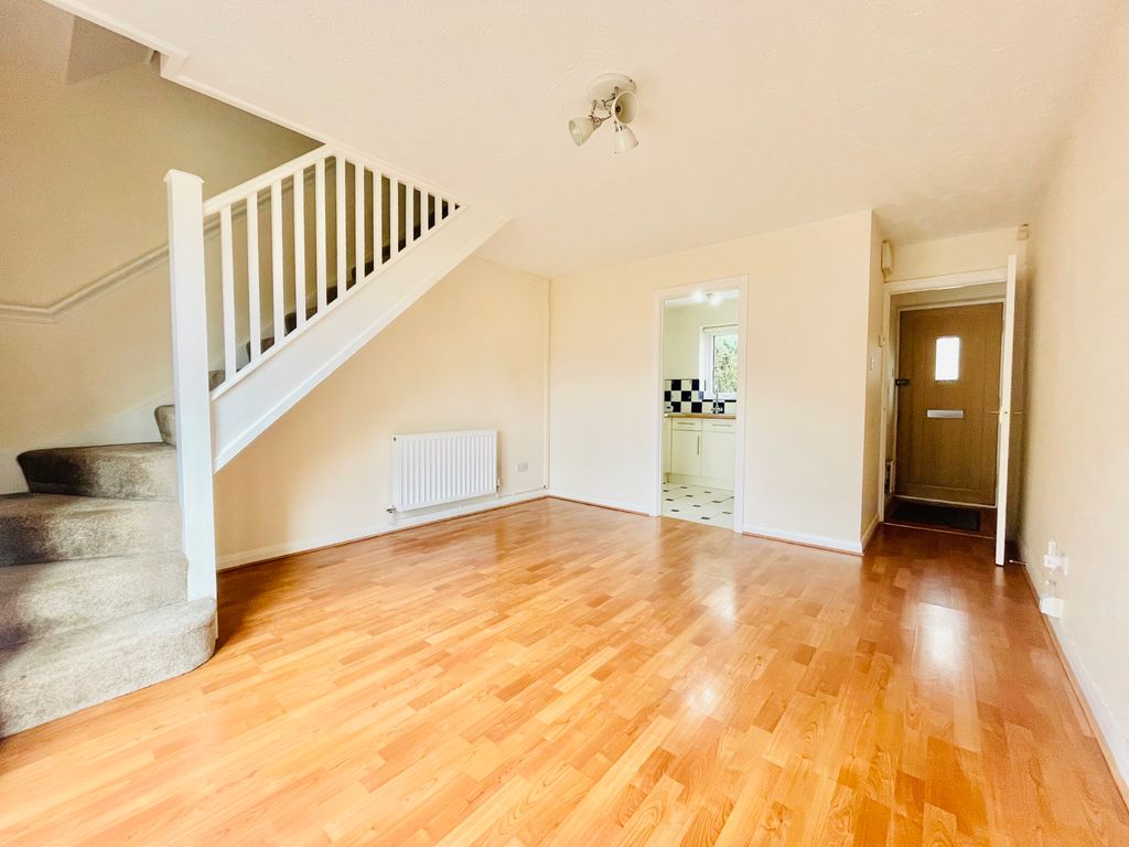 Property photo 2 of 10 Living Room
