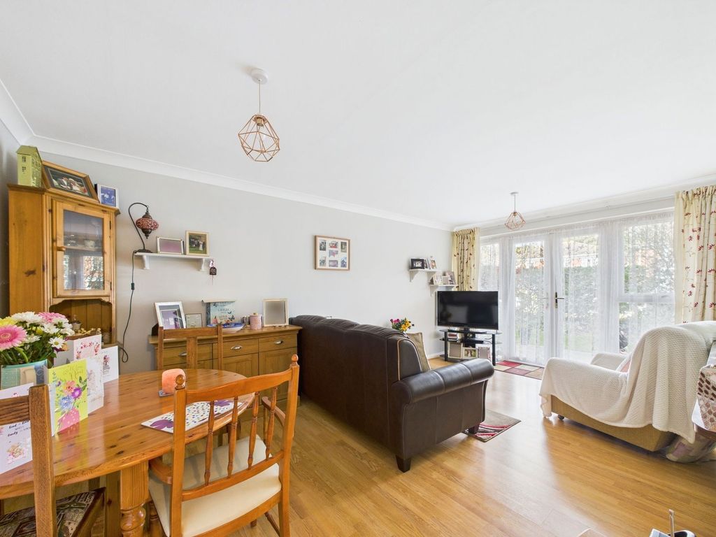 Property photo 3 of 15