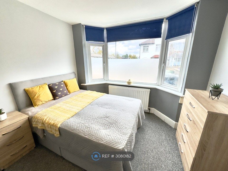 Property photo 2 of 26
