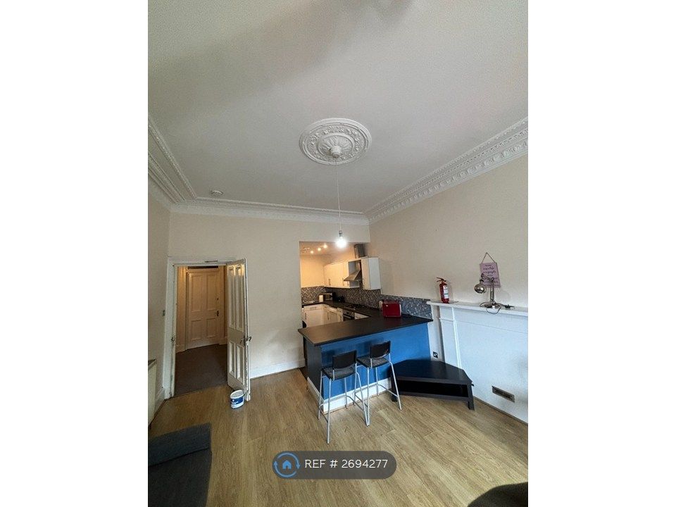 Property photo 2 of 9 Kitchen