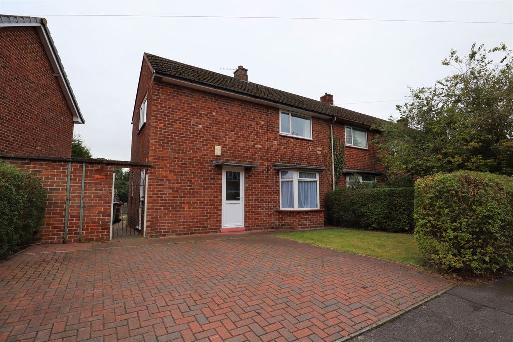 Property photo 1 of 9