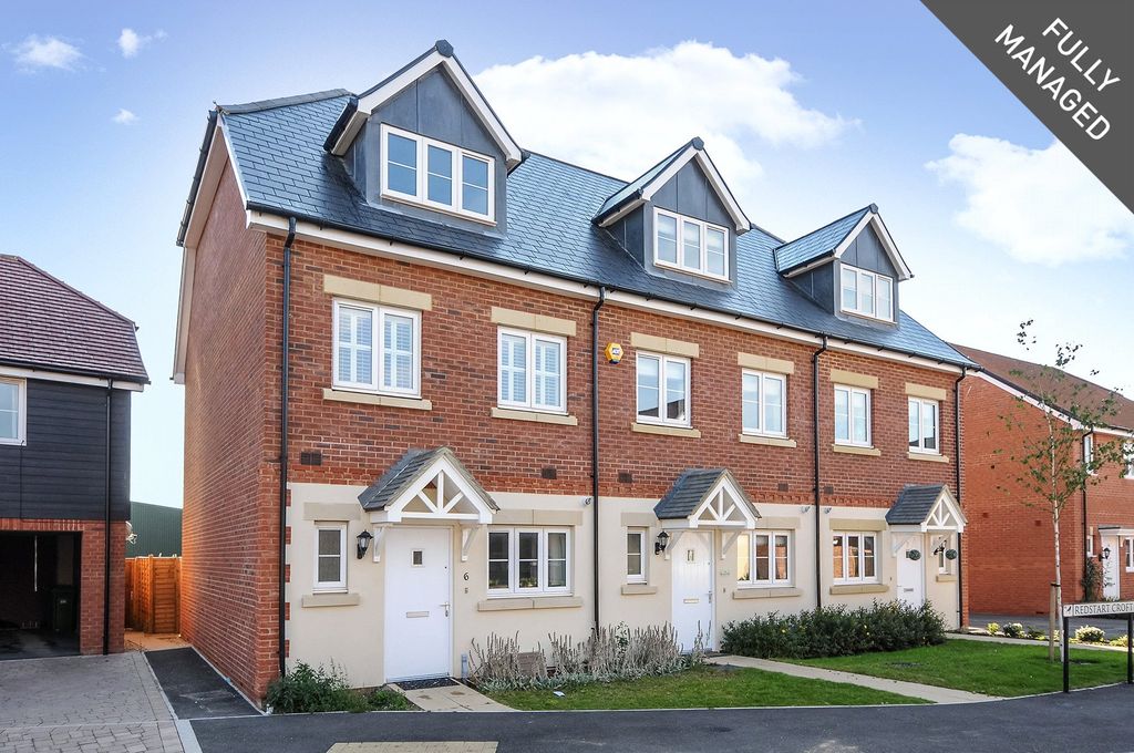 Property photo 1 of 8 Front