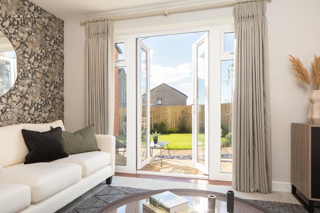 Property photo 2 of 11 Double Doors Opening Out To The Garden
