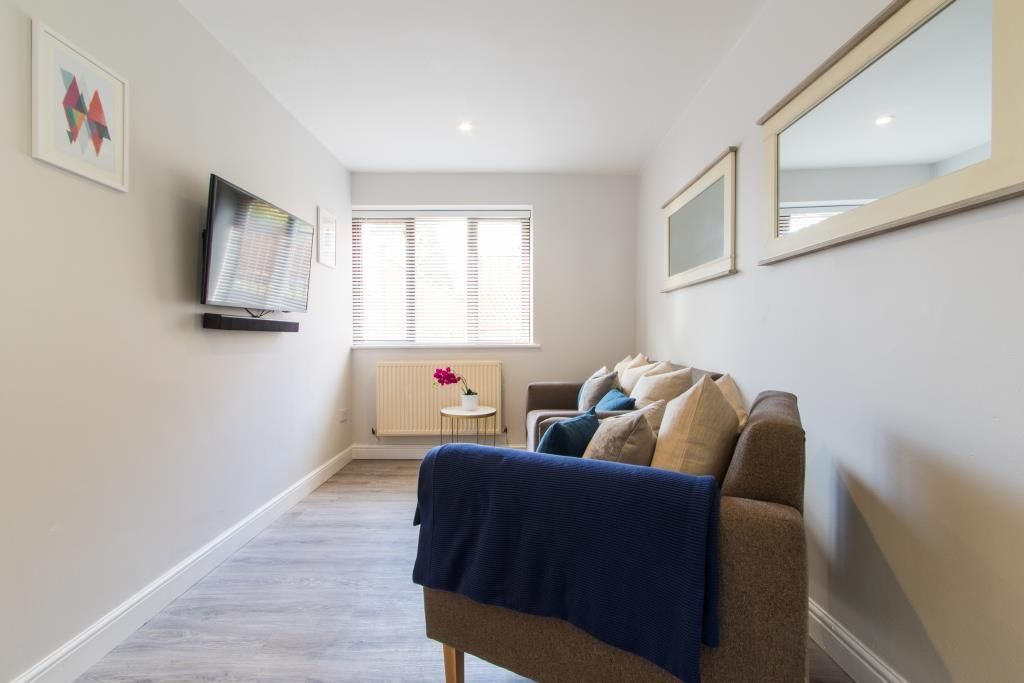 Property photo 1 of 7 Photo 0