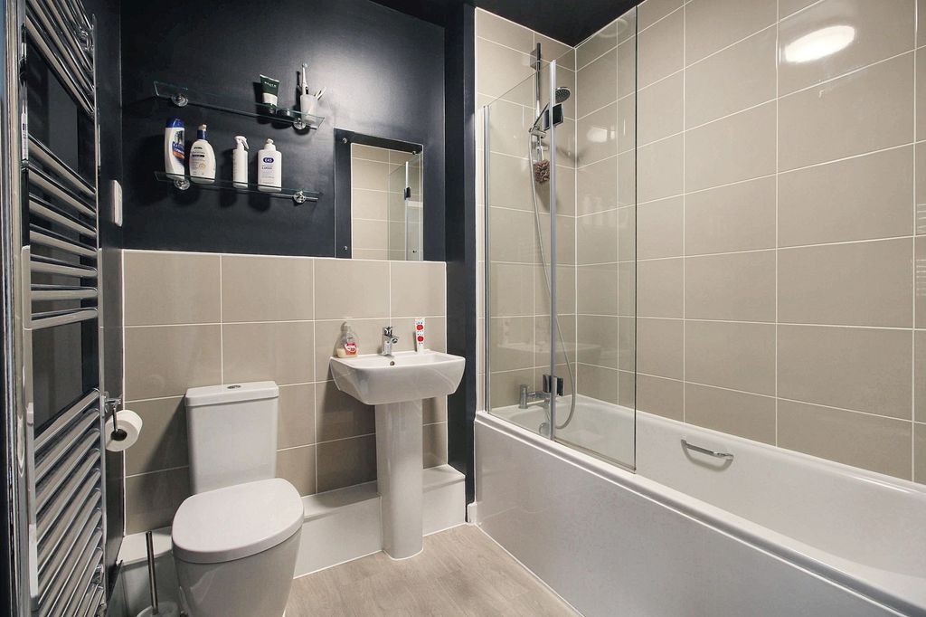 Property photo 2 of 13