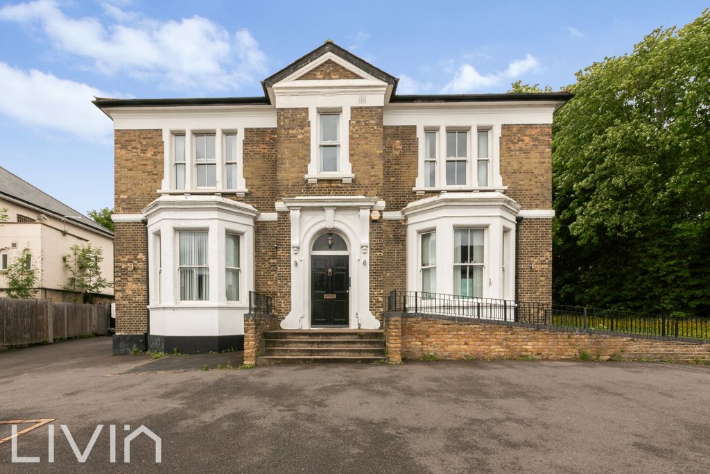 Property photo 1 of 9 1