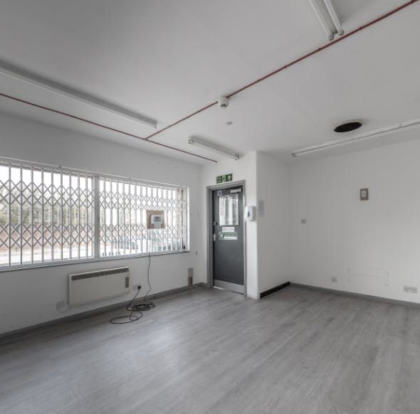 Property photo 3 of 3 89 Whitby Road