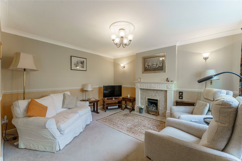 Property photo 3 of 45 Picture No. 12