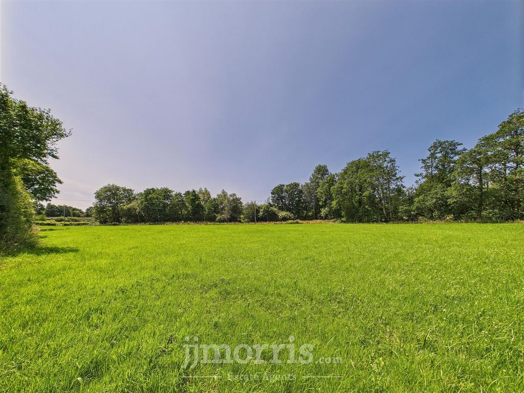 Property photo 1 of 8 Cam02878G0-Pr0050-Still002.Jpg