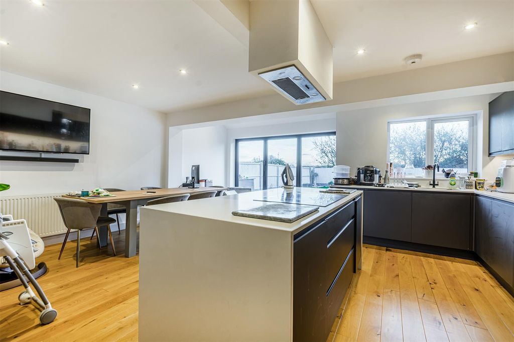 Property photo 2 of 25 Ccltd3.Jpg