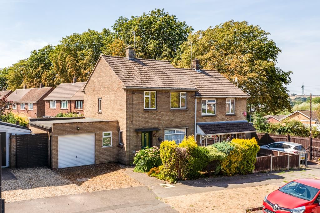 Property photo 1 of 25 4 Patrick Road, Kettering (20 Of 25).Jpg