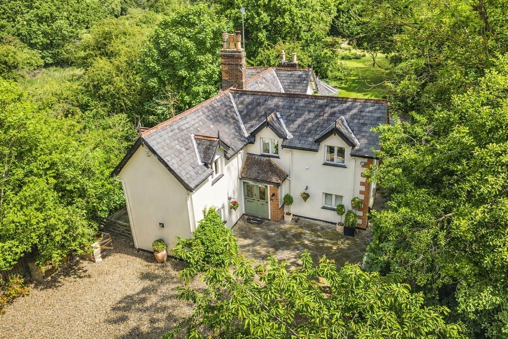 Property photo 1 of 33 Station House.Png