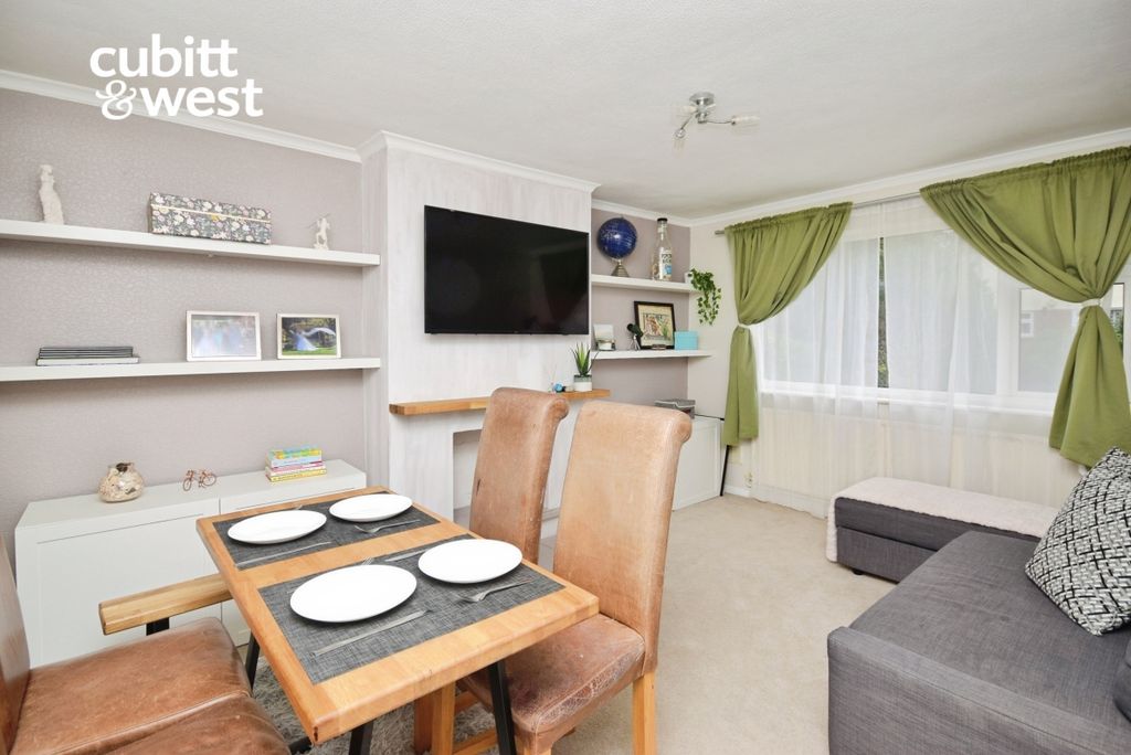 Property photo 2 of 13 9421E36d-Dsc_5430