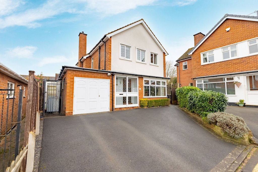 Property photo 2 of 25