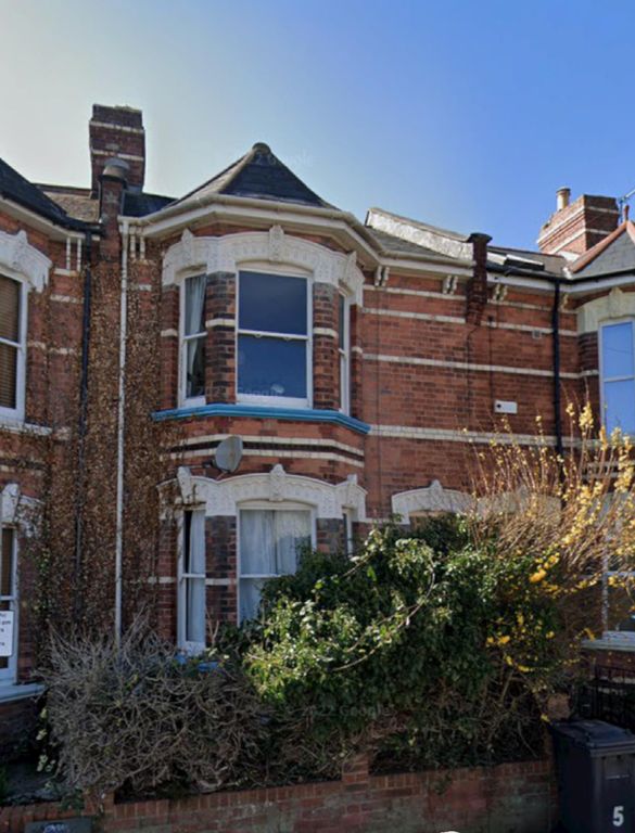 Property photo 1 of 5