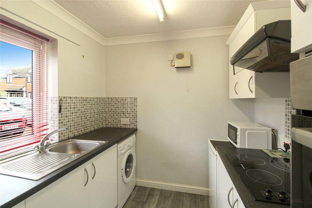 Property photo 3 of 10 Picture No. 05