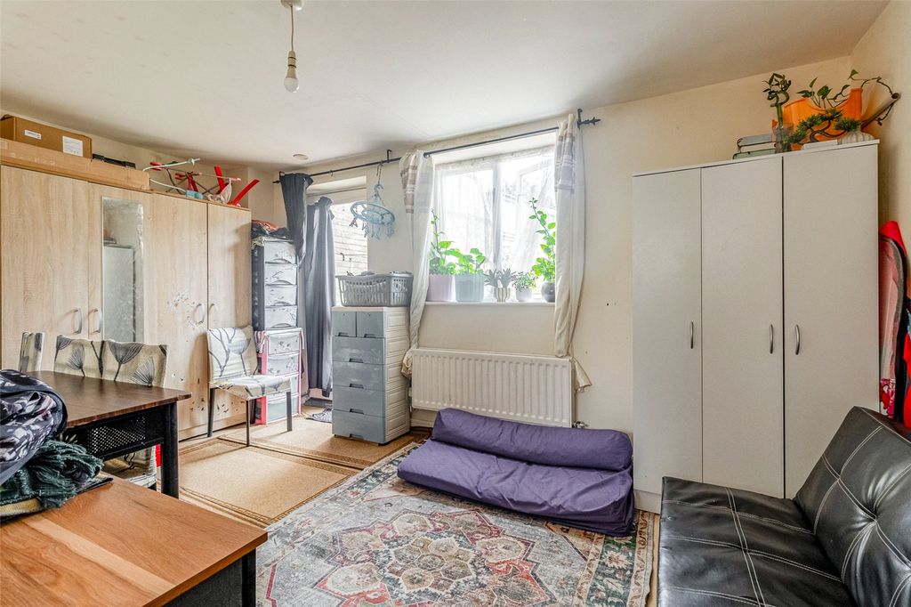 Property photo 2 of 13 Picture No. 06