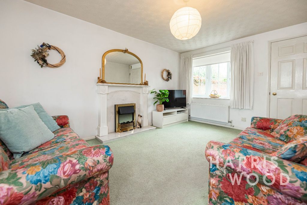 Property photo 3 of 33 4585804