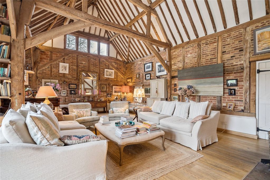 Property photo 3 of 26 Sitting Room