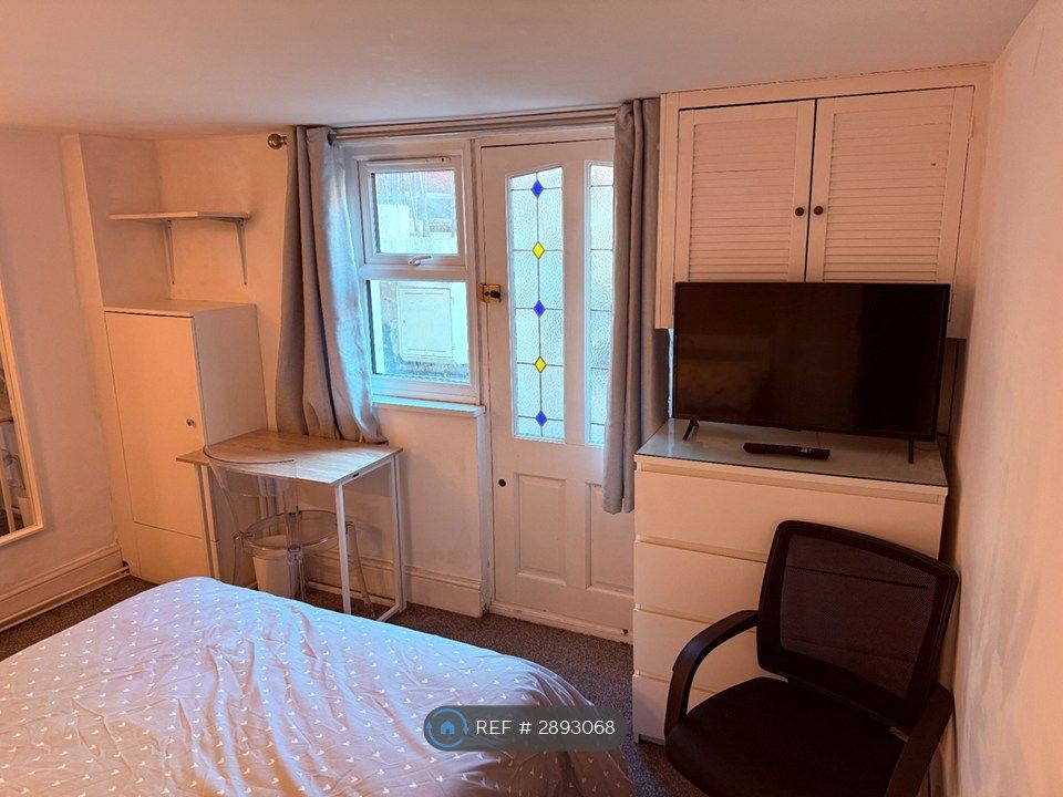 Property photo 3 of 9 Double Occupancy Room 2