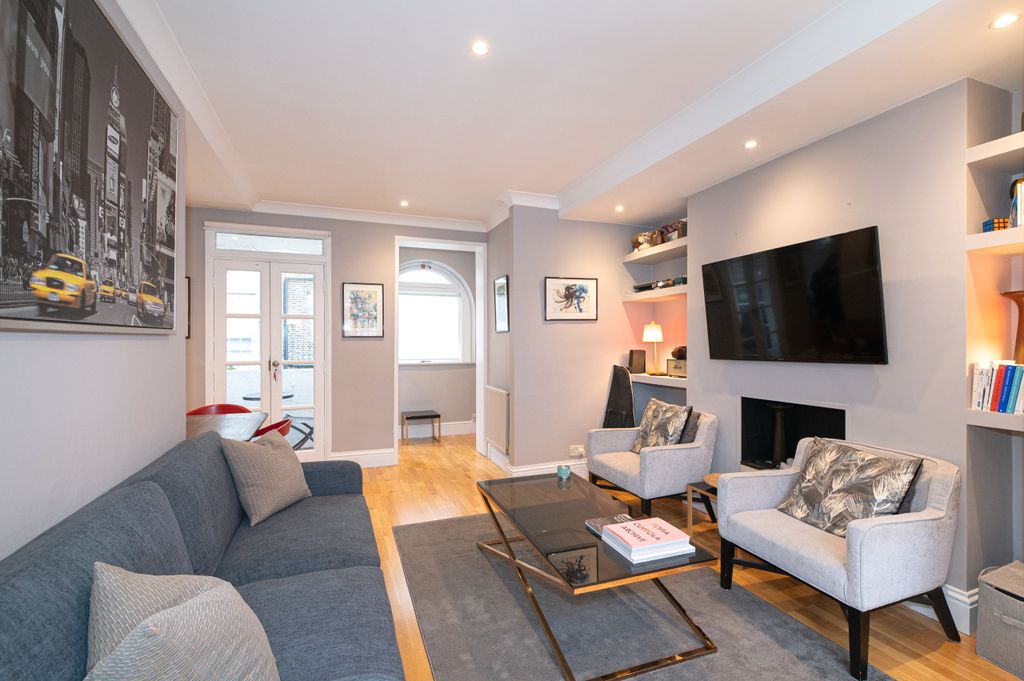 Property photo 3 of 18