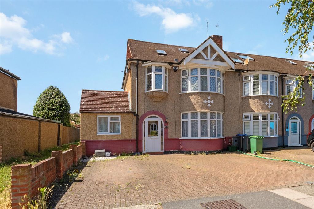 Property photo 1 of 12 Camborne Road
