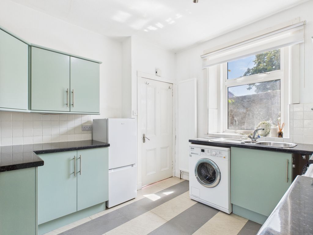 Property photo 2 of 20 Cam05526G0-Pr0005-Still009