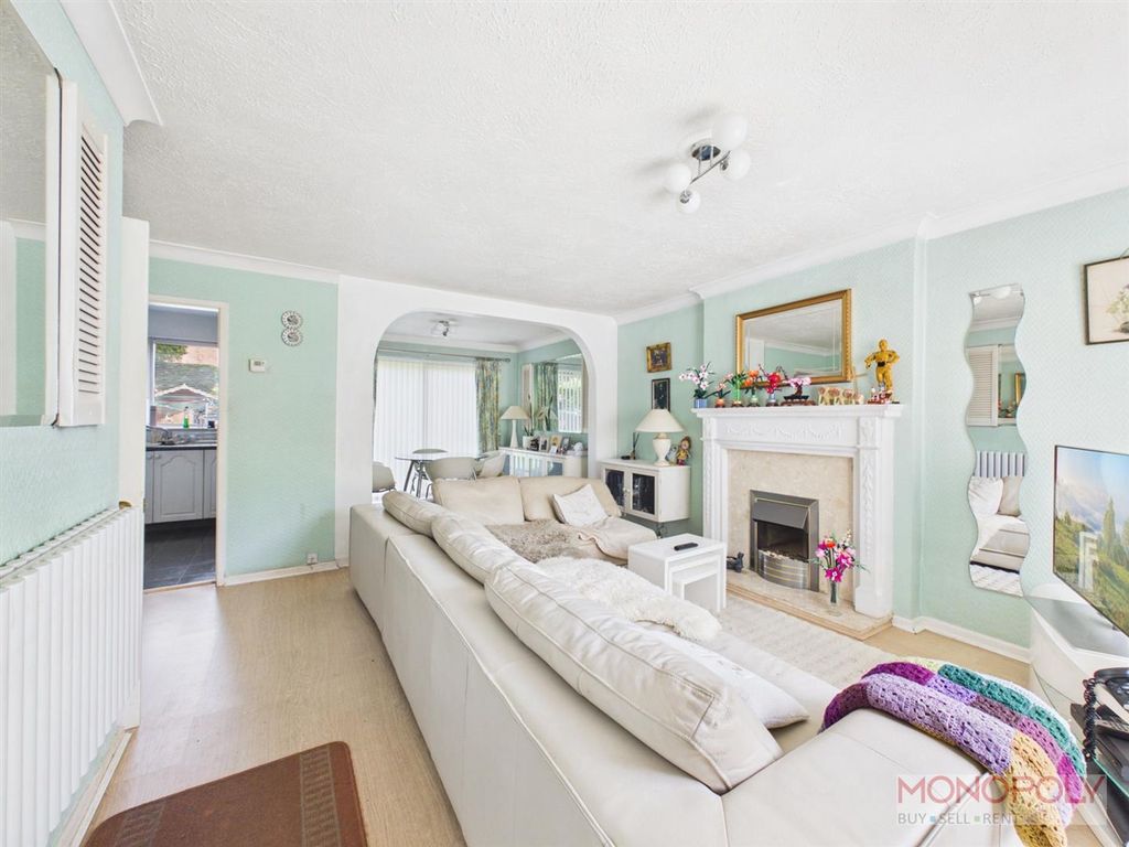 Property photo 3 of 14 Cam04439G0-Pr0293-Still003.Jpg
