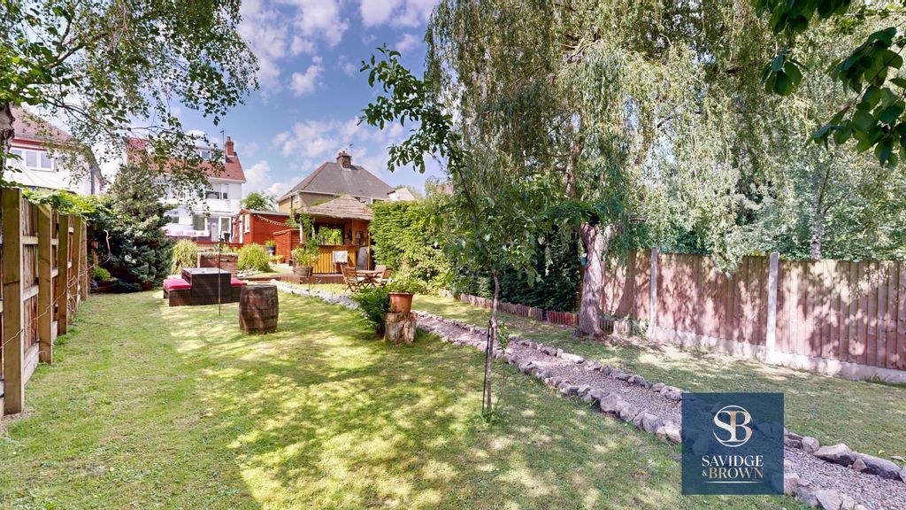 Property photo 2 of 37 Photo 28