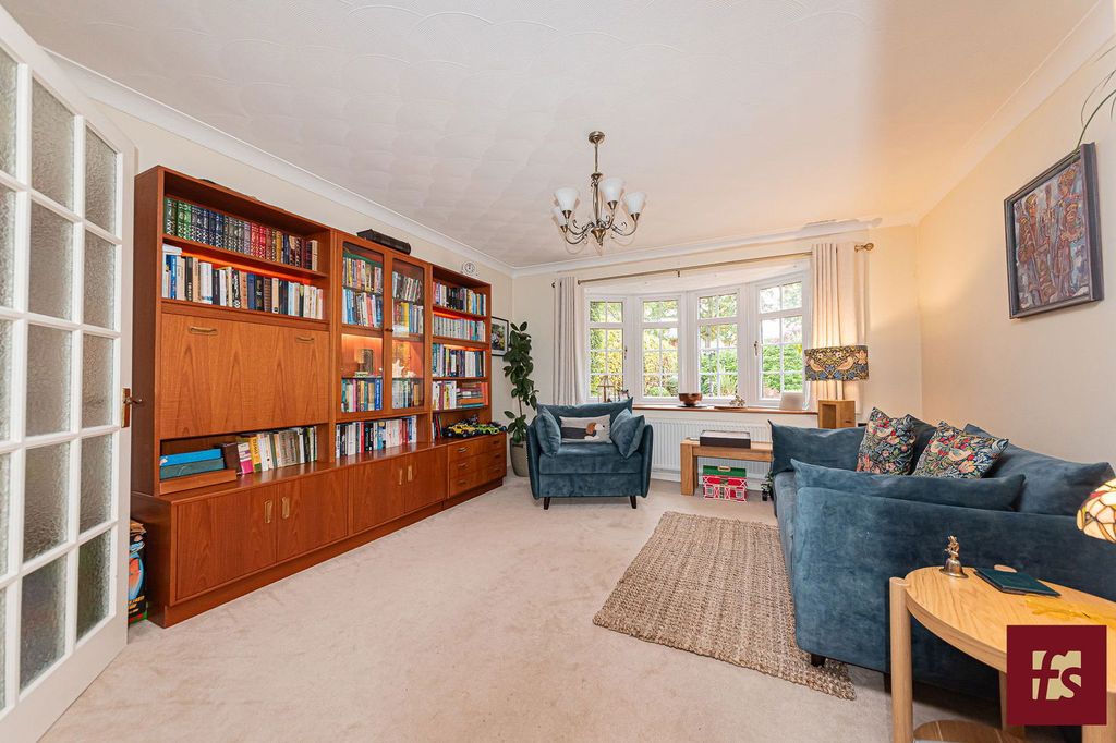 Property photo 3 of 38