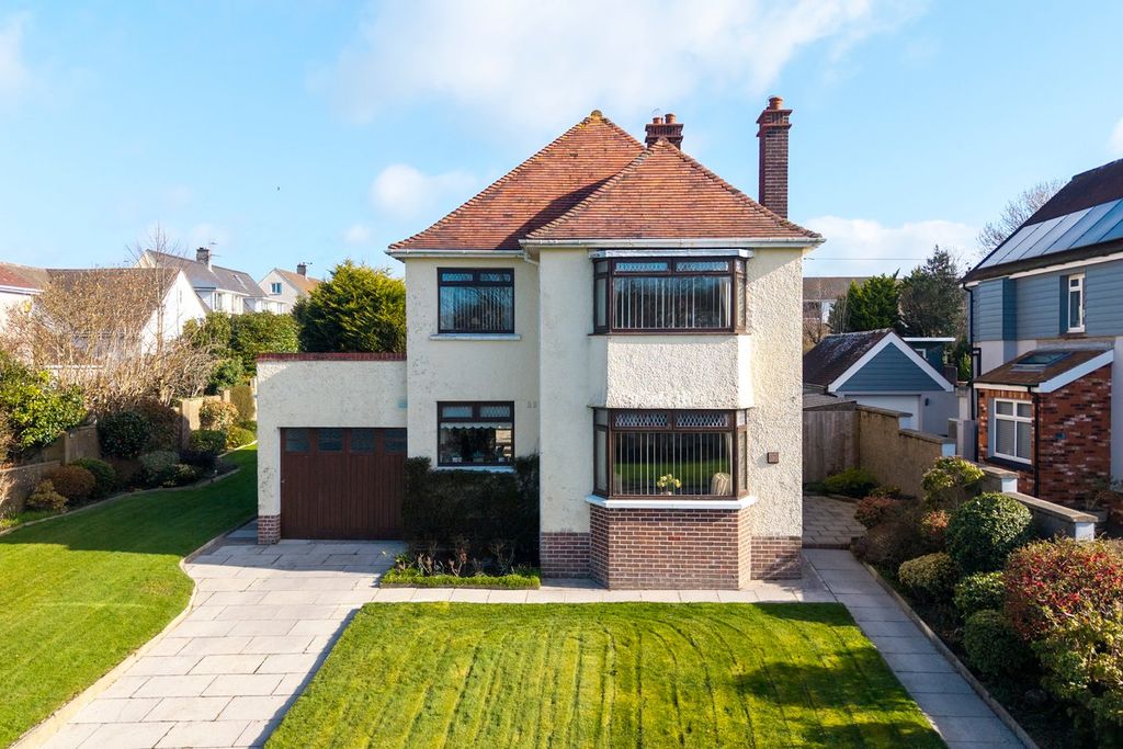 Property photo 1 of 37