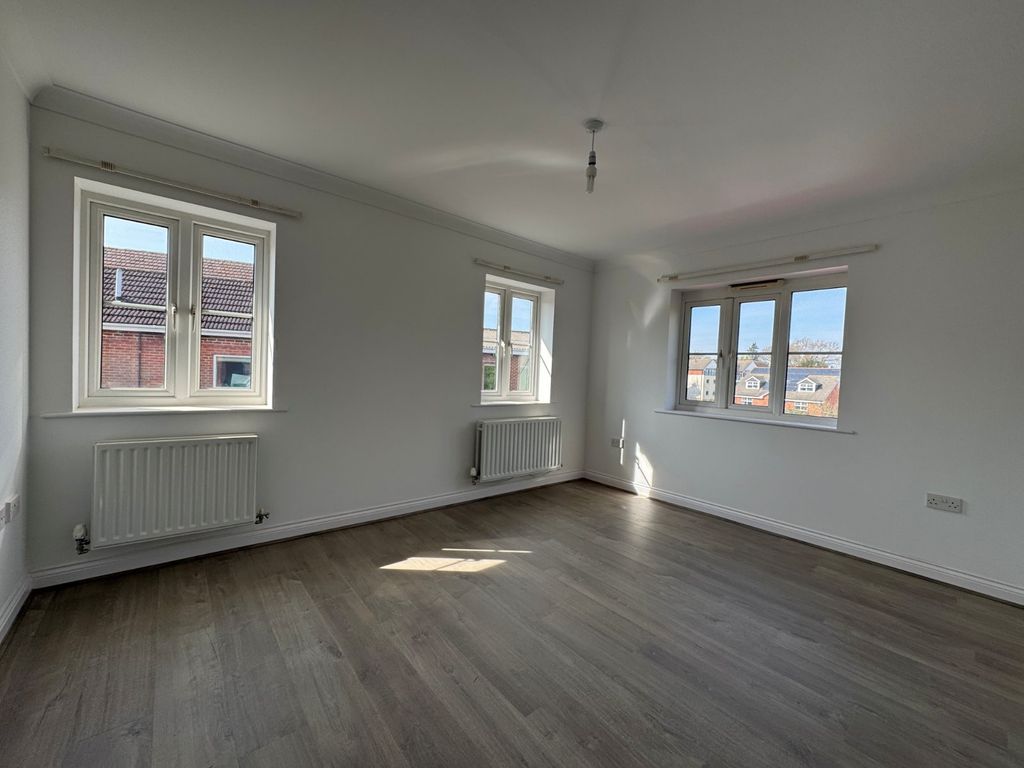 Property photo 3 of 9 Picture No. 02