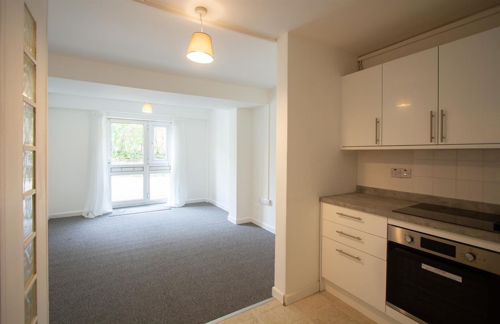 Property photo 1 of 6 1.Jpg