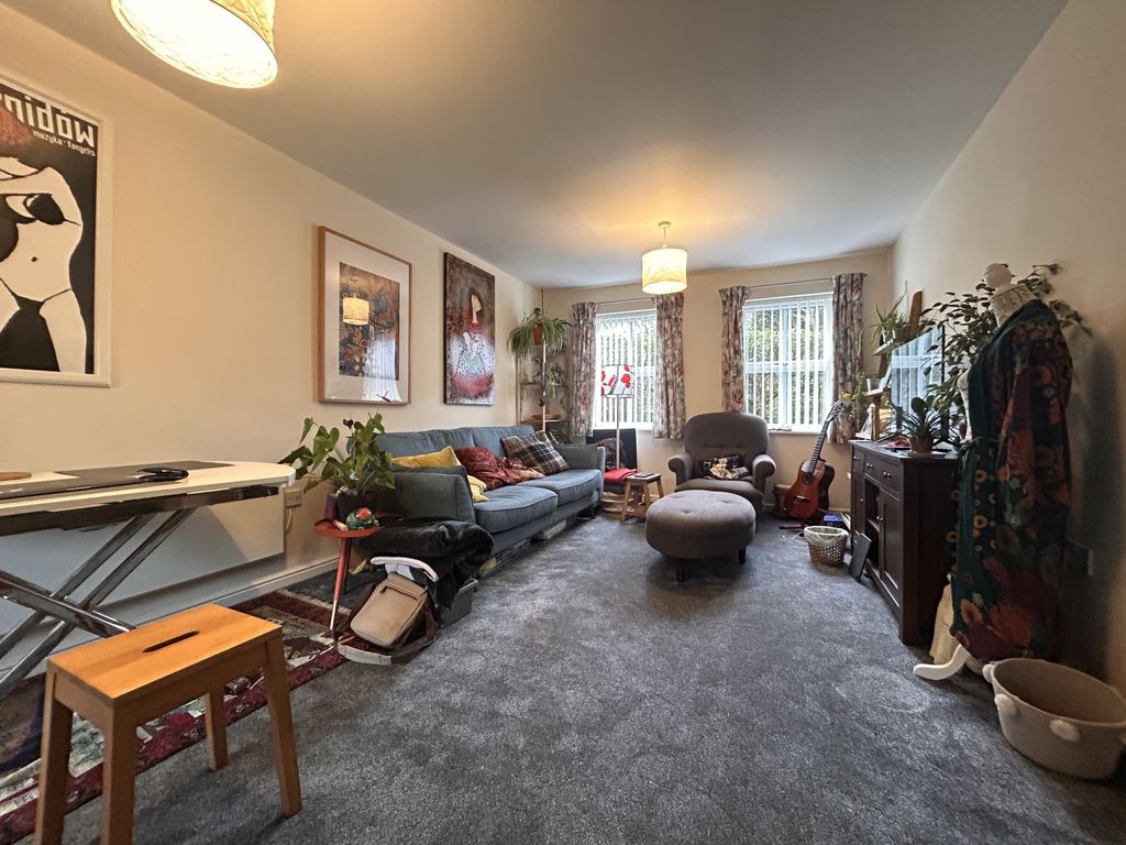 Property photo 2 of 10 Img_0561