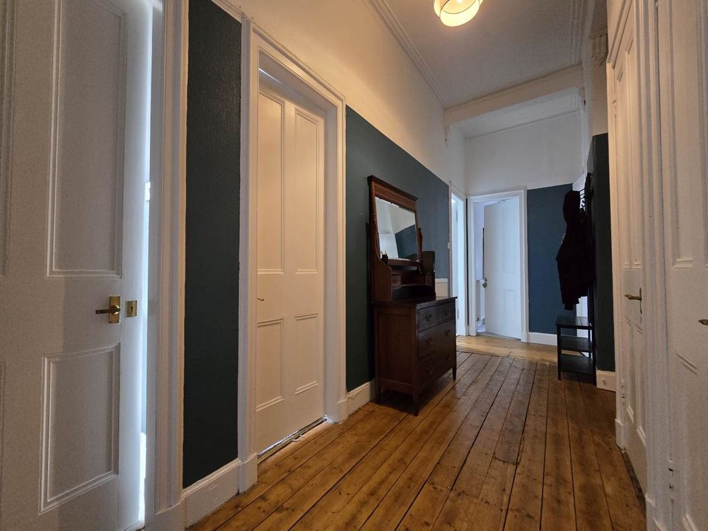 Property photo 3 of 16 Hallway