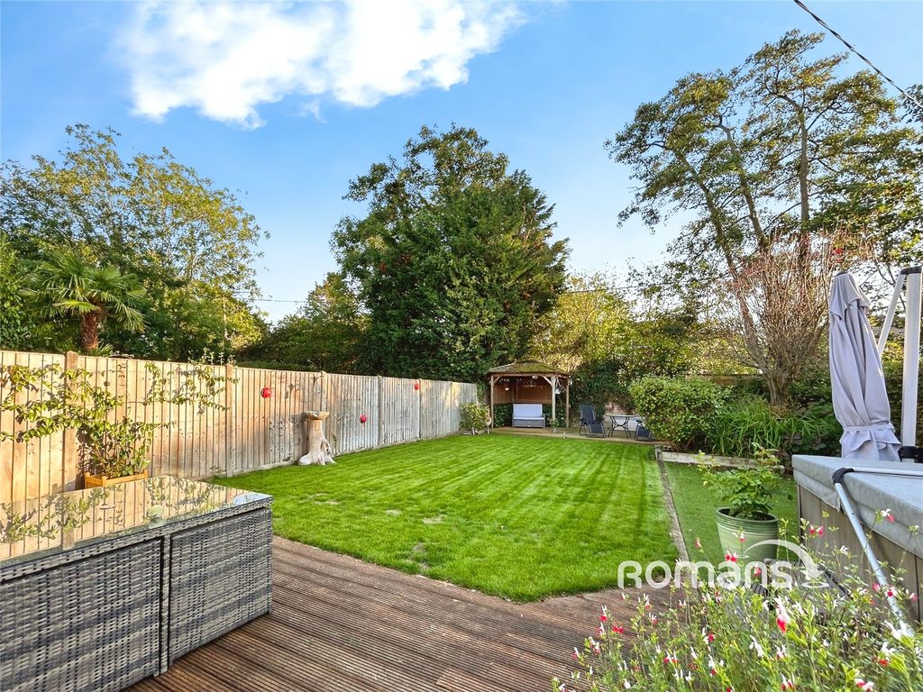 Property photo 2 of 21 Picture No. 03