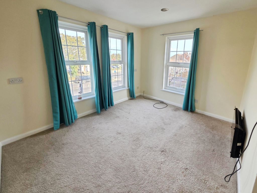 Property photo 3 of 11 Pbox-Img.Jpg