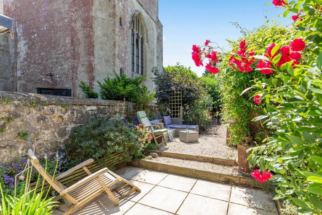 Property photo 2 of 16 Rear Garden