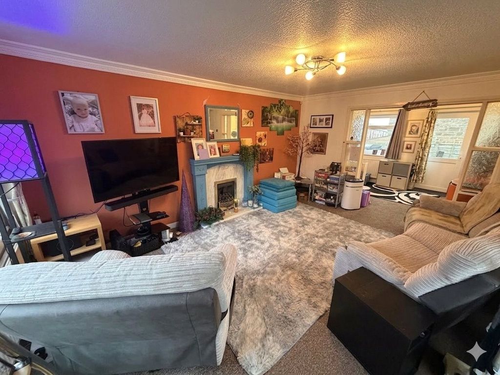 Property photo 2 of 10 Picture No. 19