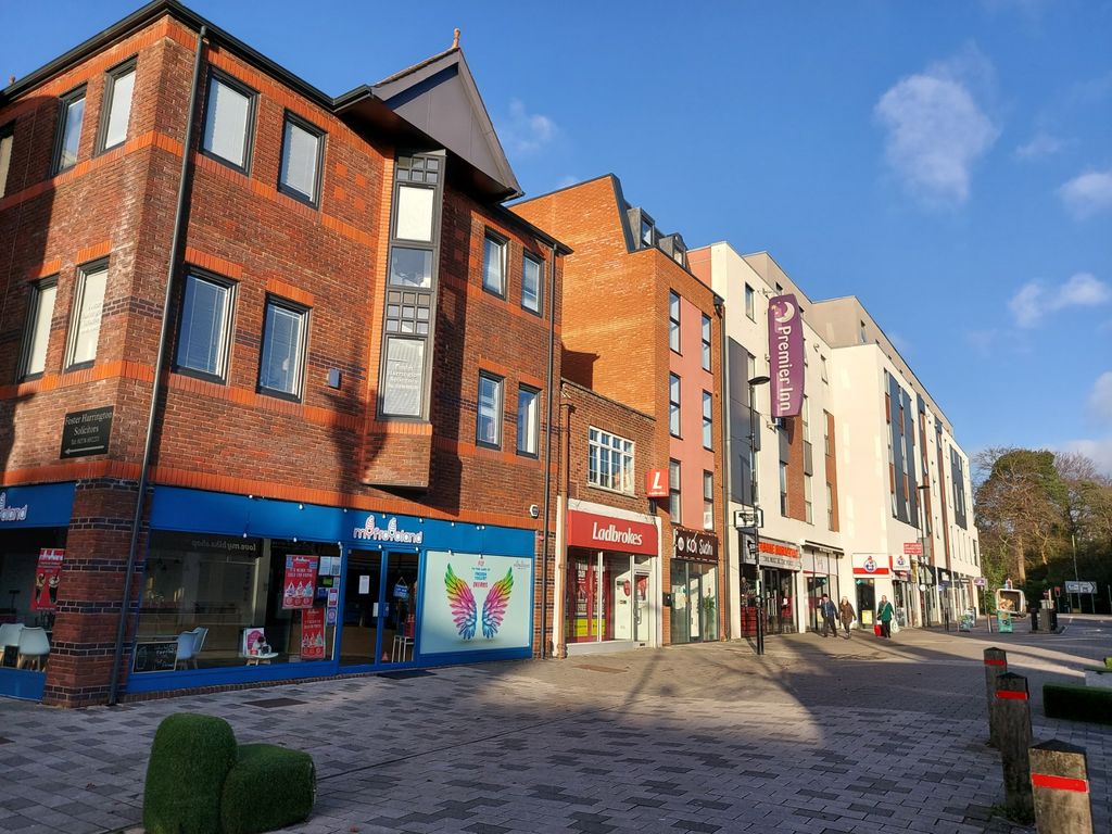 Property photo 2 of 4 External 2