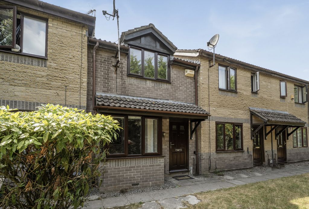 Property photo 1 of 10 Bennetts Court