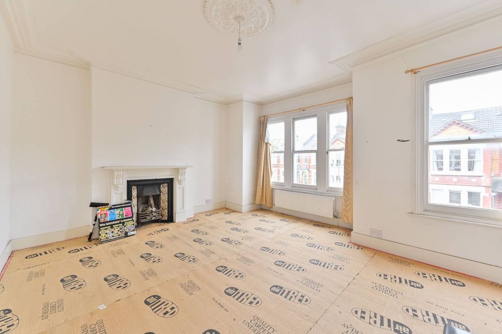 Property photo 2 of 3