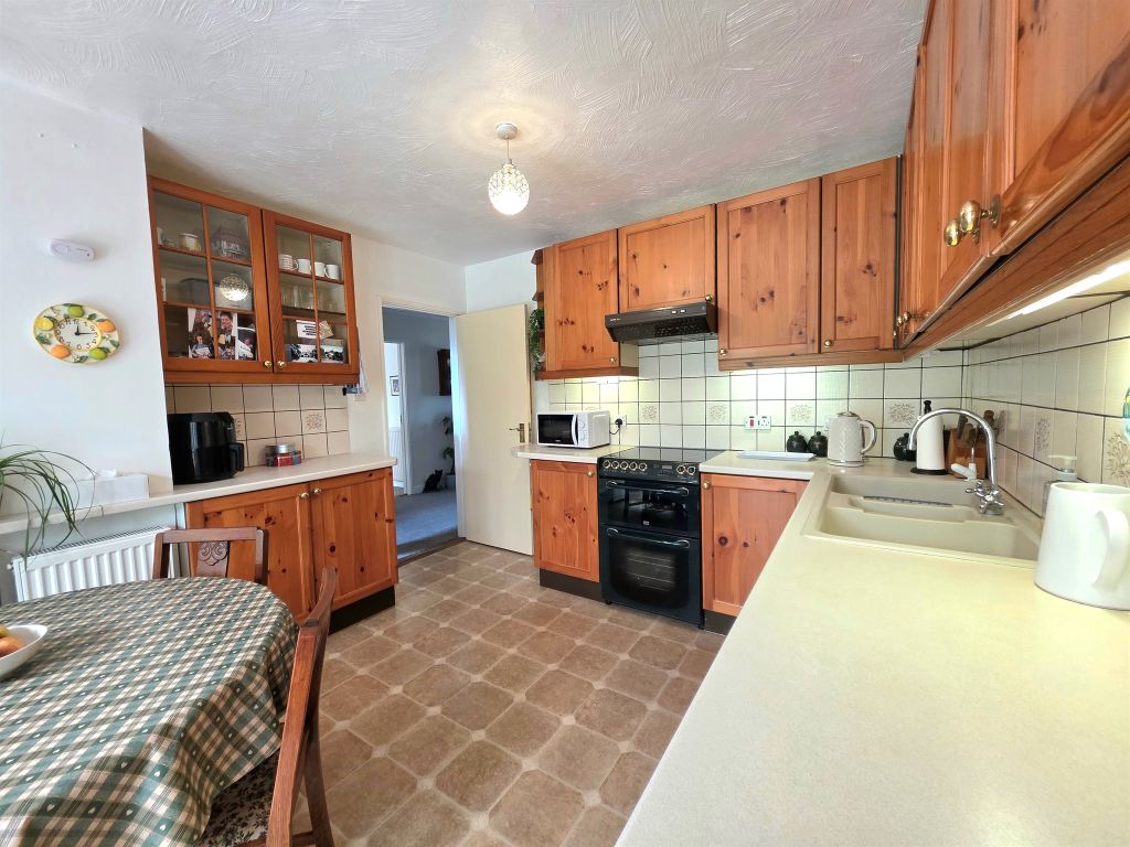 Property photo 3 of 20