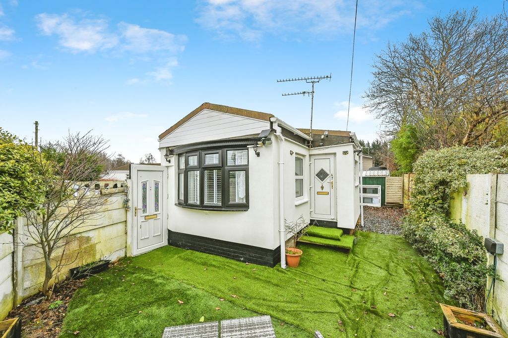 Property photo 2 of 12 Pbox-Img.Jpg