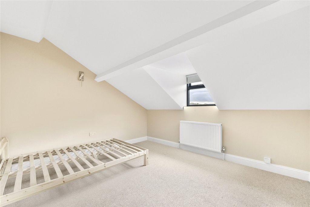 Property photo 3 of 13 Picture No. 14