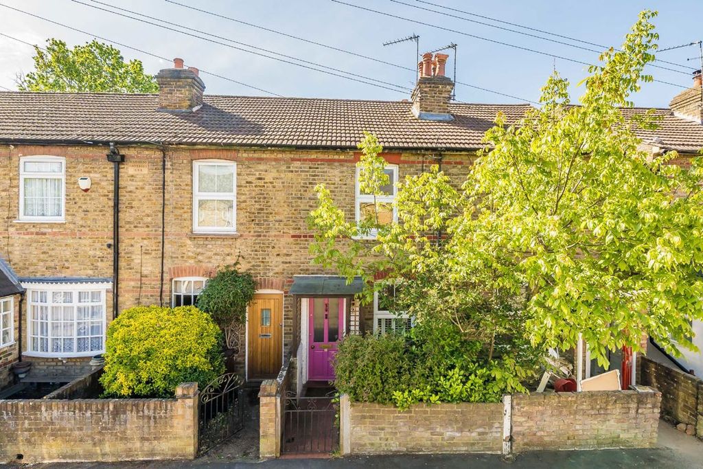 Property photo 1 of 7