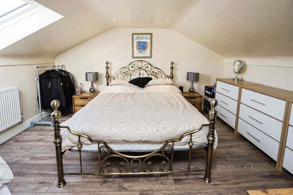 Additional image 15 of 5 bed bungalow for saleTan Y Graig, Cefn Mawr, Wrexham, Wrecsam LL14