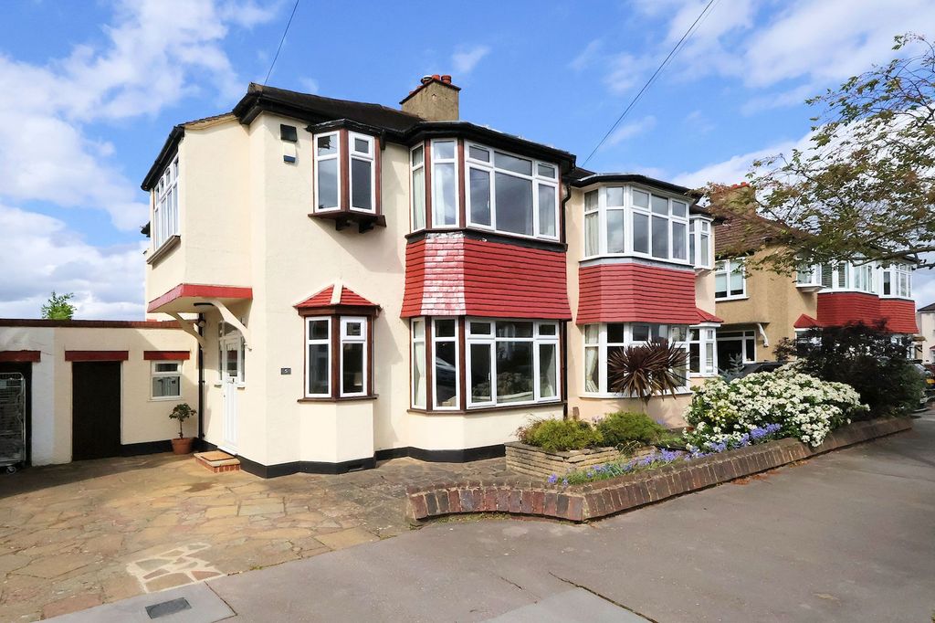 Property photo 1 of 17