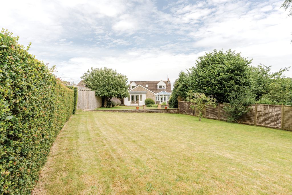 Property photo 2 of 35 Photo 38