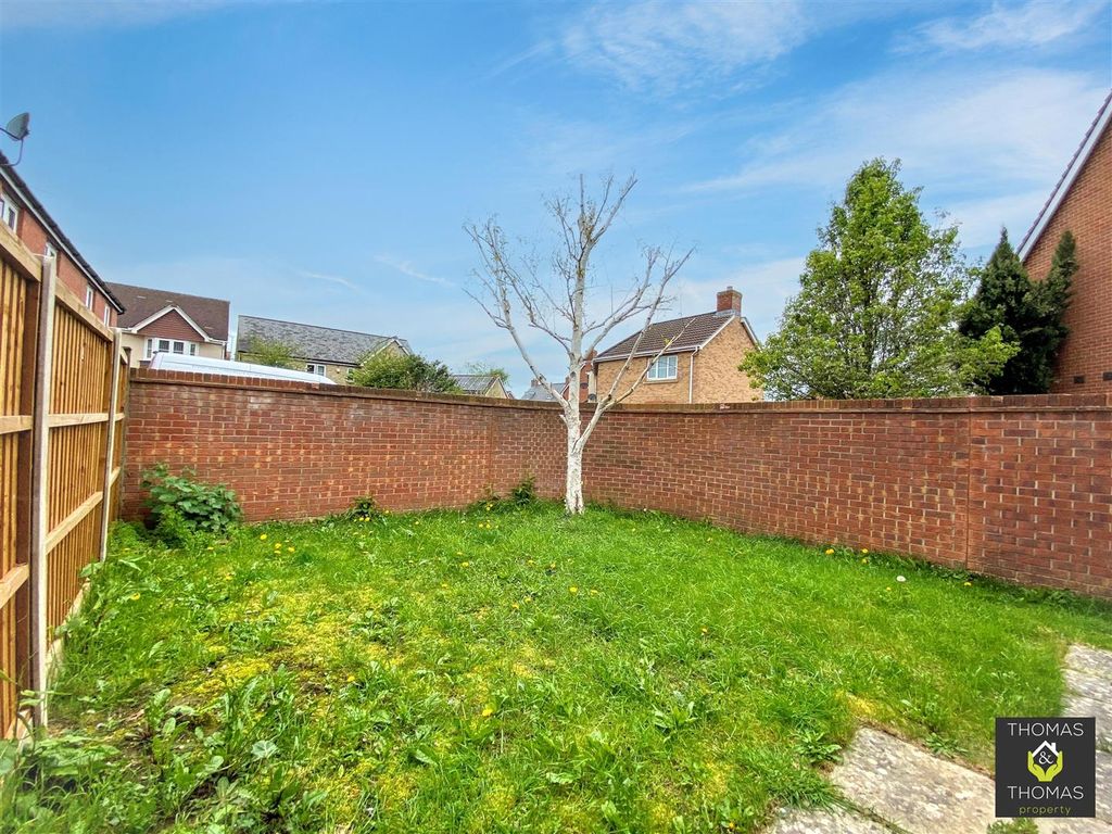 Property photo 3 of 18